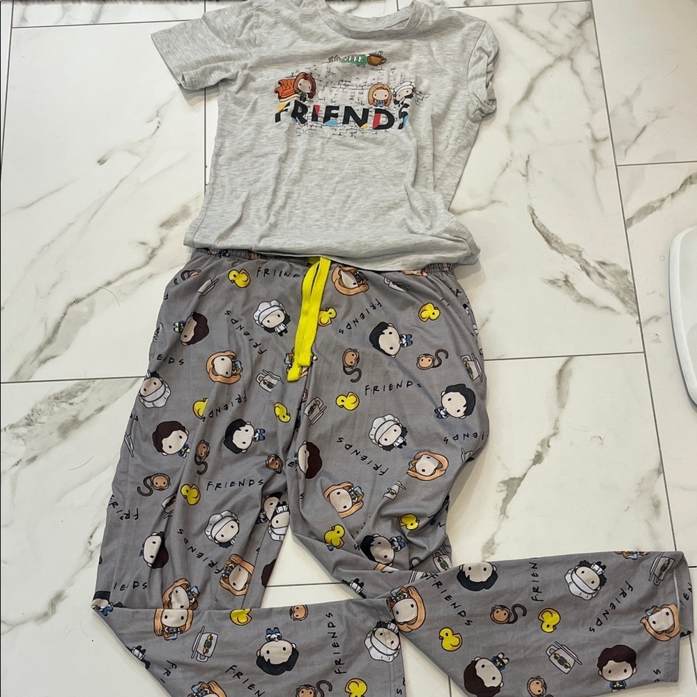 Kids Friends Pajama Set - Gray and Yellow